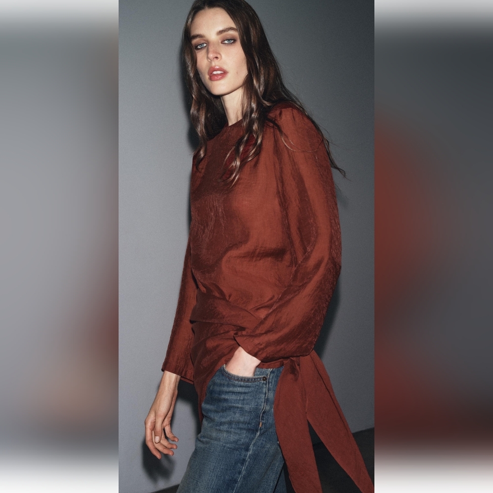 ZARA ZW COLLECTION BRICK/BURNT ORANGE FLOWY BLOUSE with MULTI-POSITION SCARF✨️✨️